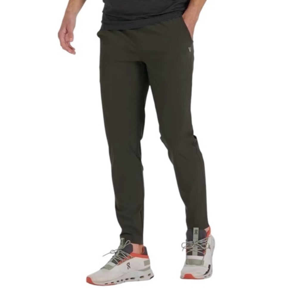 Vuori Fleet Men’s Dark Oregano Green Athletic Pants‎ Small